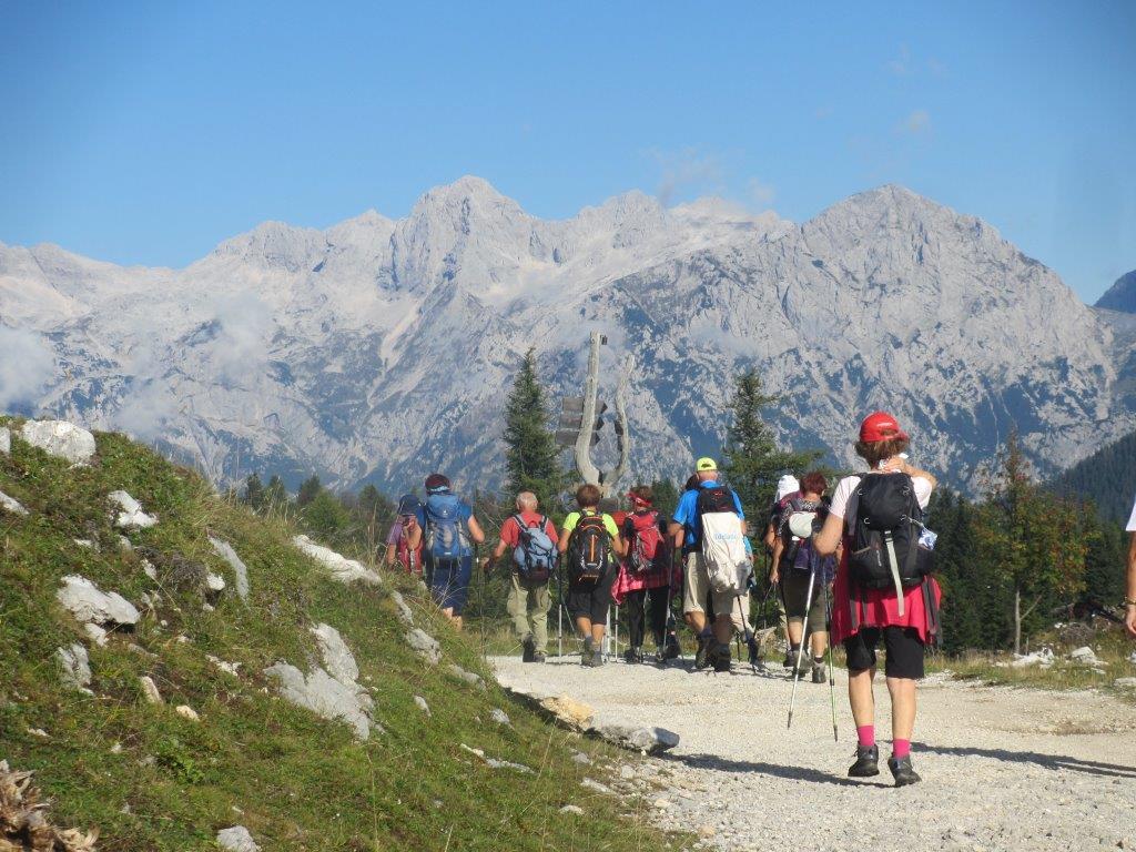 Dvajset let pohodništva