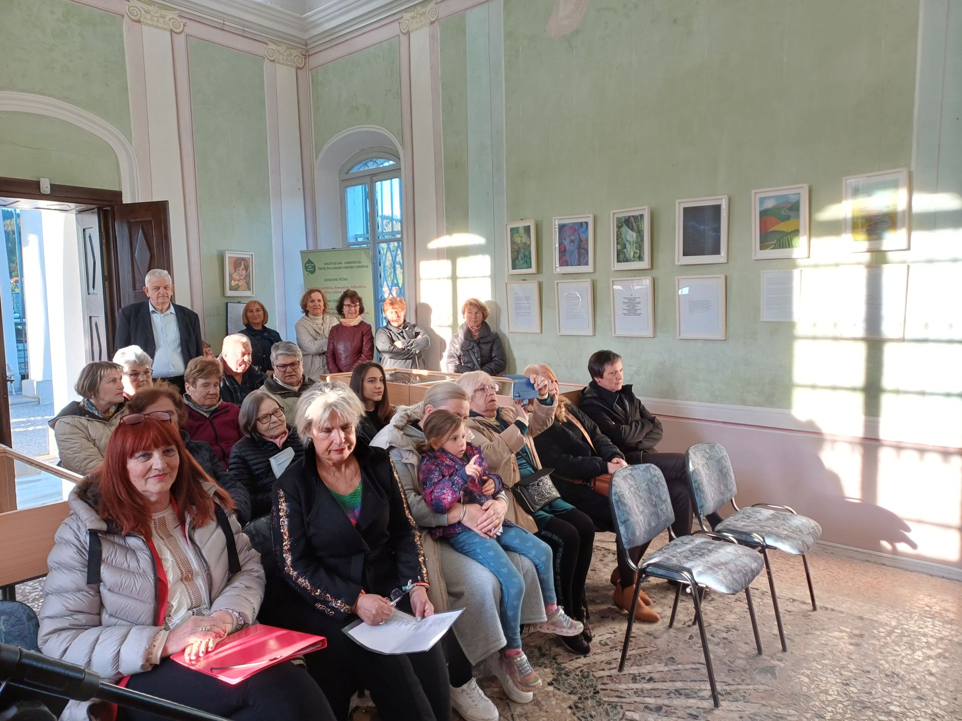 razstava-ustvarjalcev-drustva-lipa-v-erbergovih-paviljonih