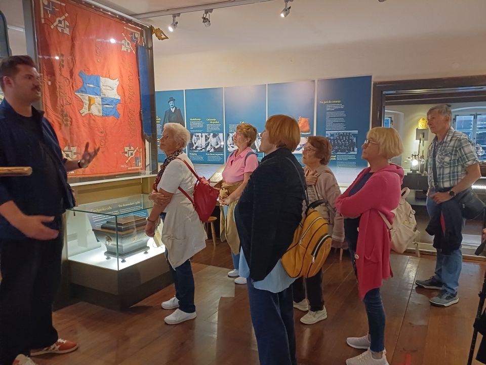 dulce-et-utile-prijetno-s-koristnim